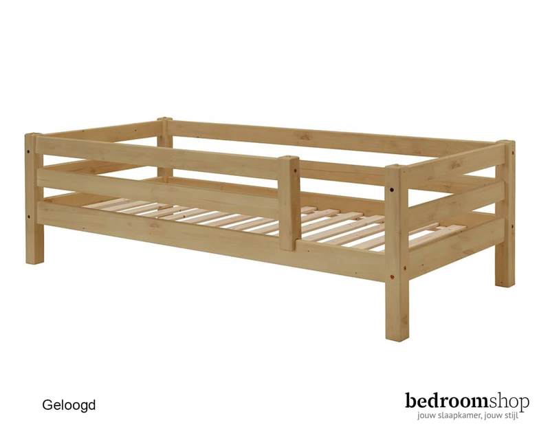 Kinderbed geloogd met uitvalbeveiliging