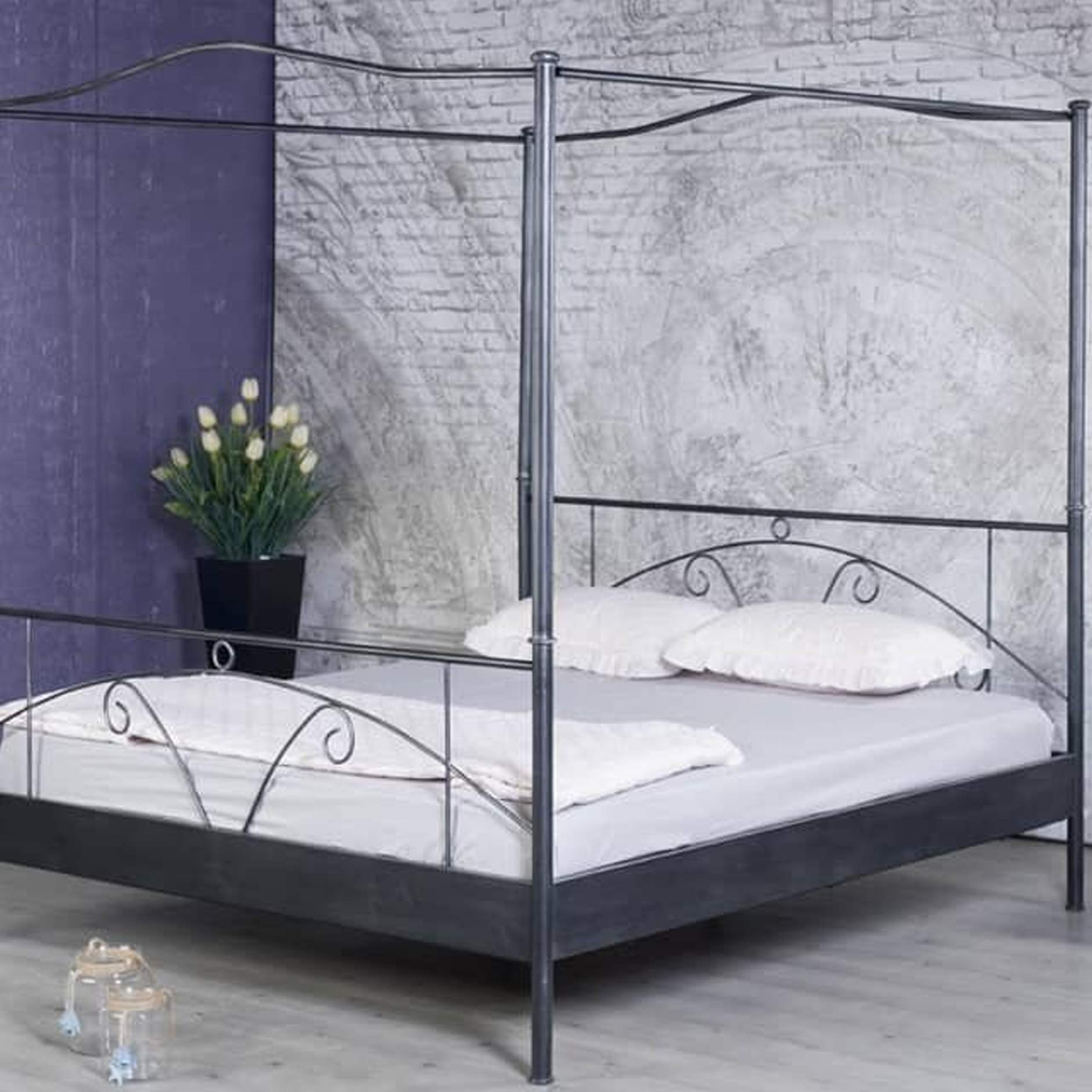 Bed stalen frame