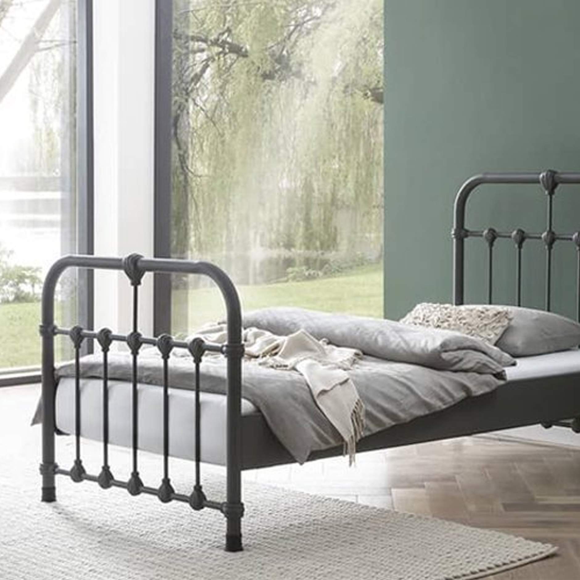 Bedframe 90x210