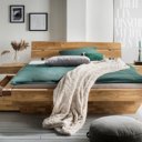 Houten bed met opbergruimte